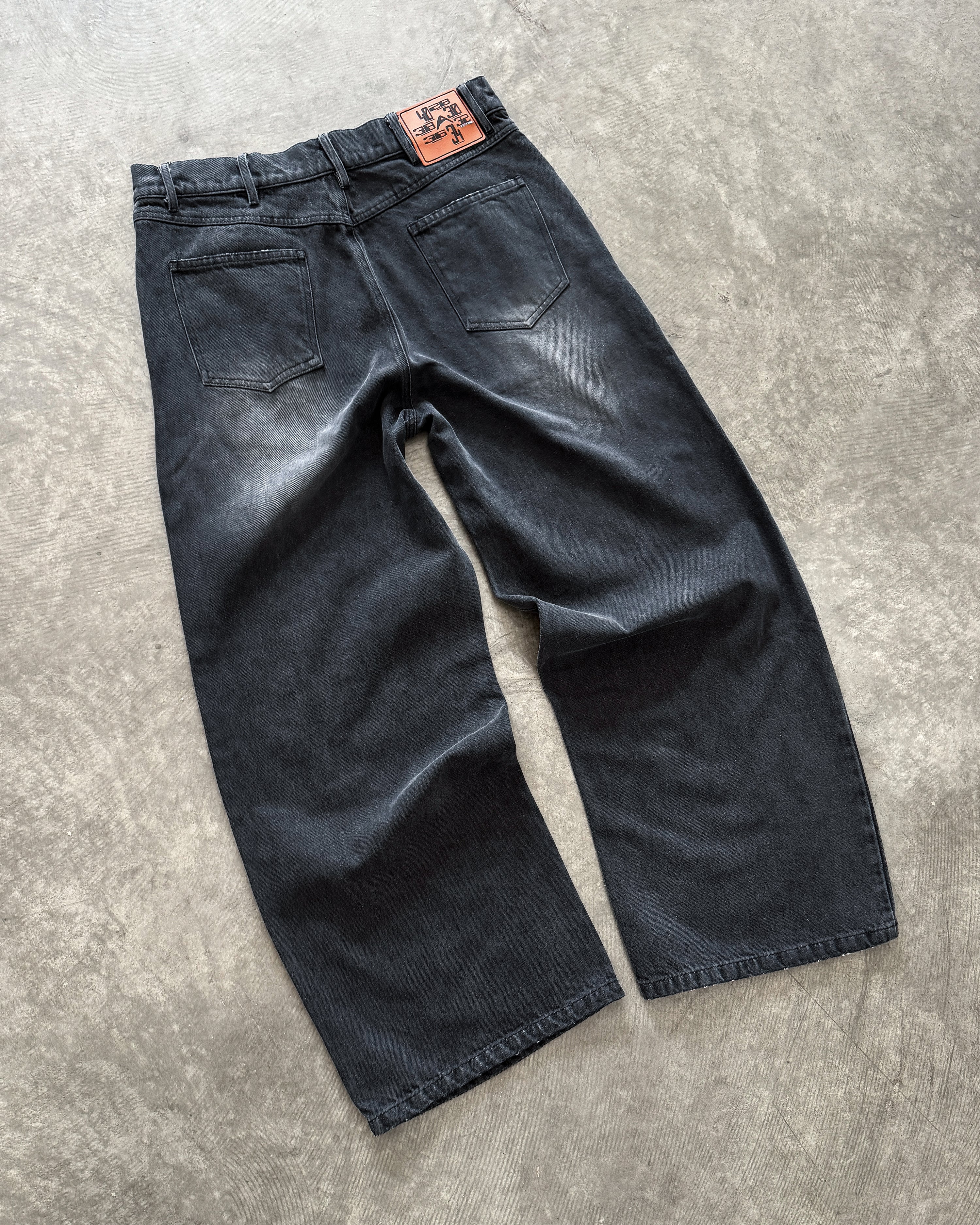 "CLICK HERE" FADED BLACK JEANS