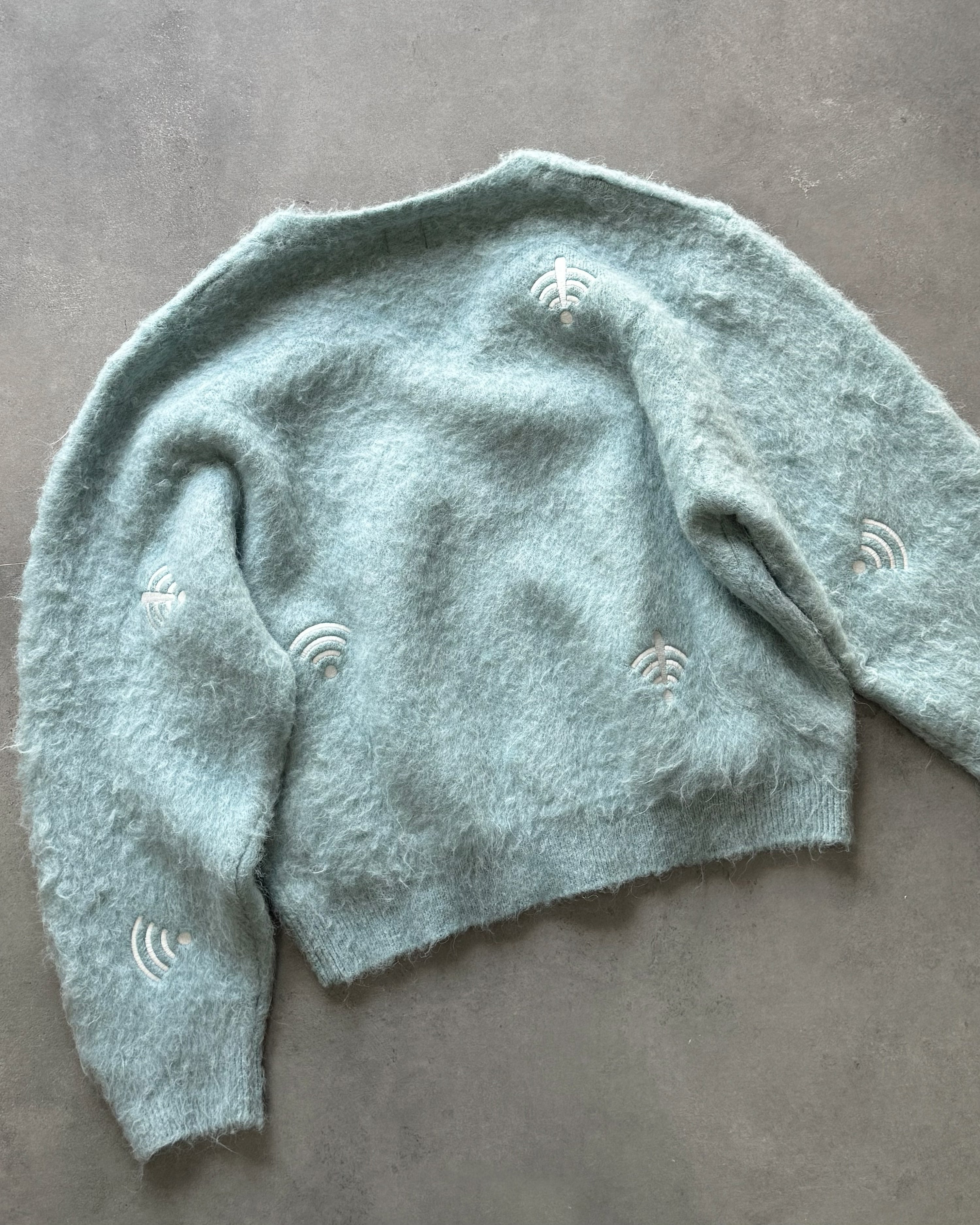 "ONLINE OR OFFLINE" CARDIGAN
