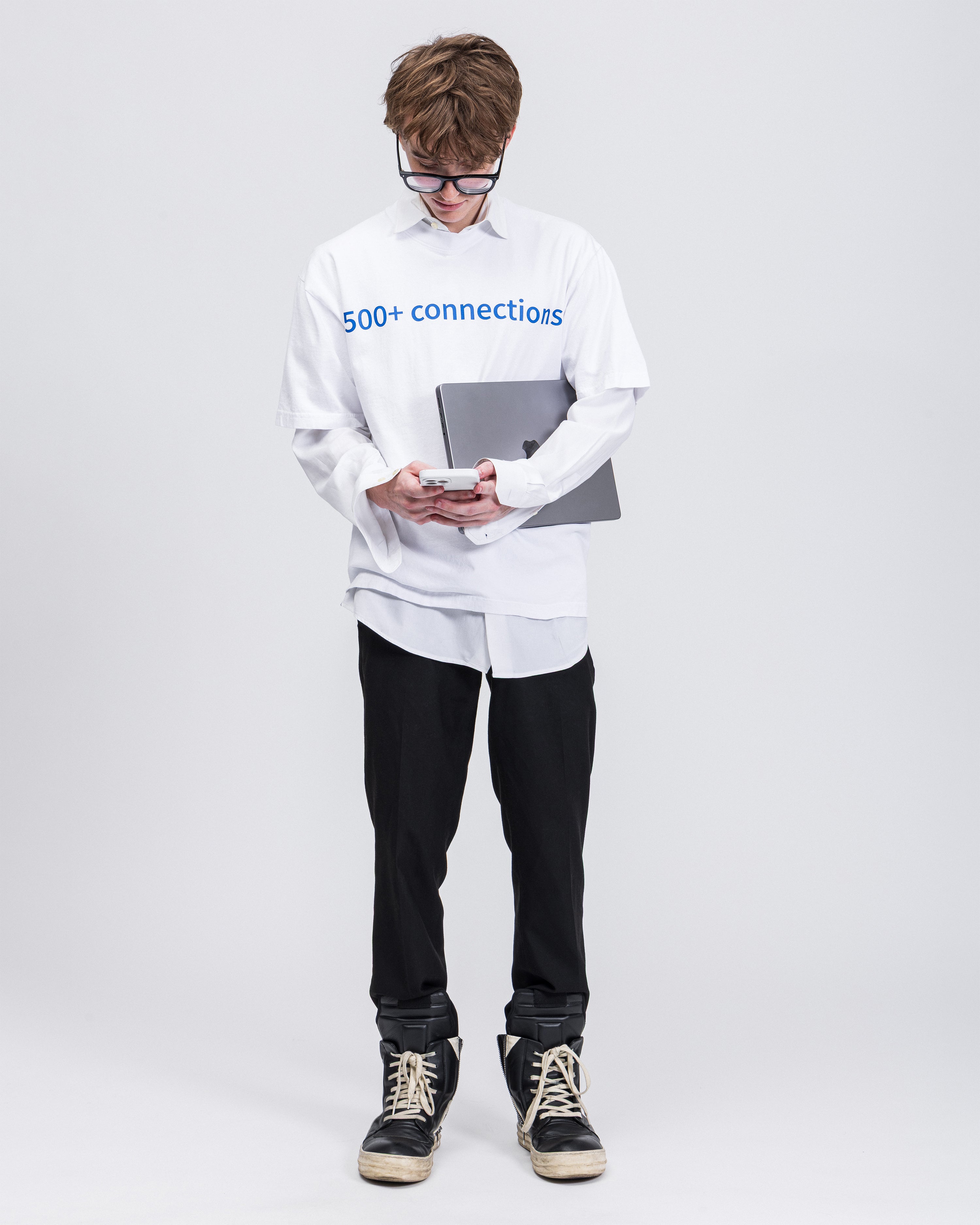 "500+ CONNECTIONS" T-SHIRT