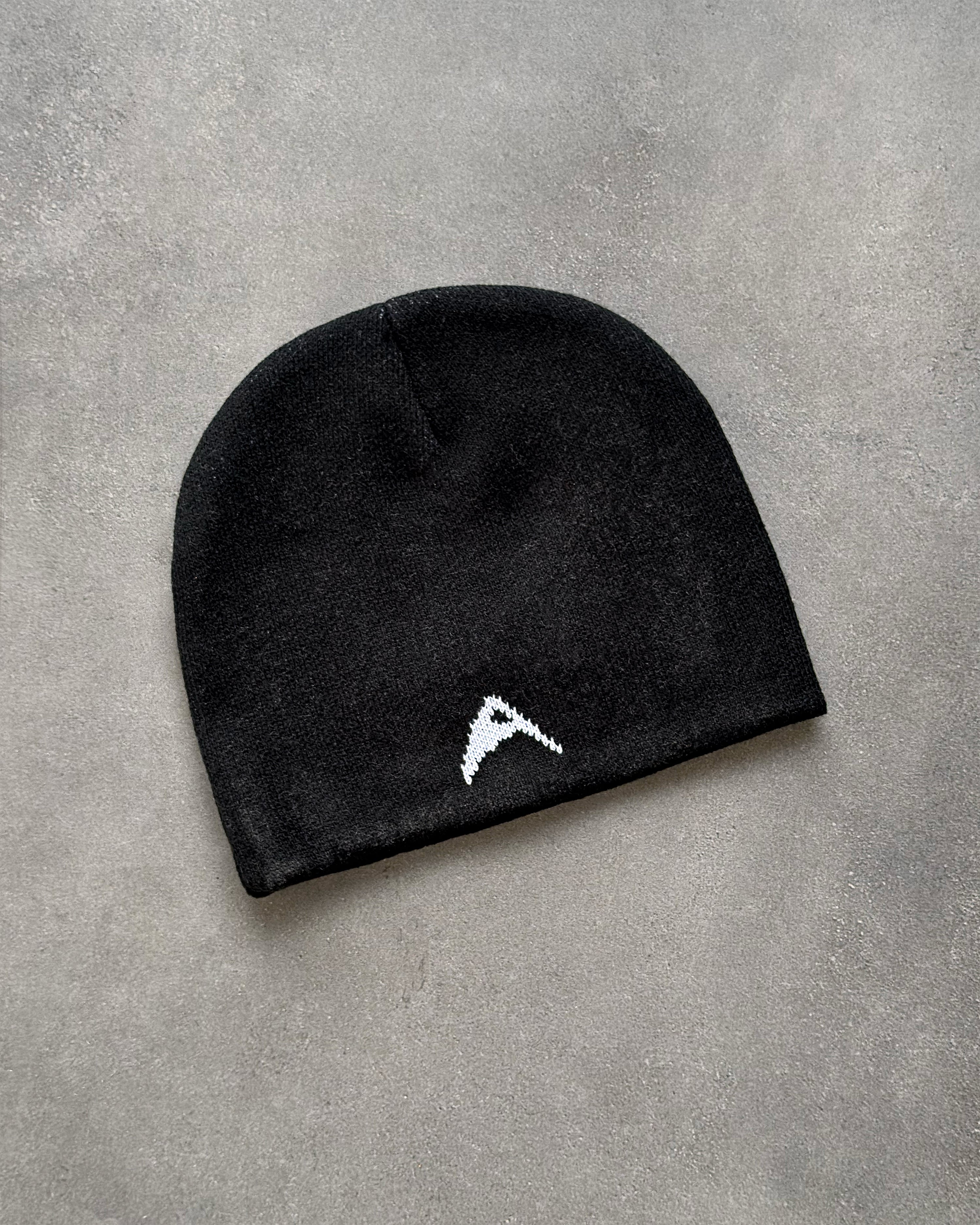 "ARTIFICIAL INTELLIGENCE" KNITTED BEANIE