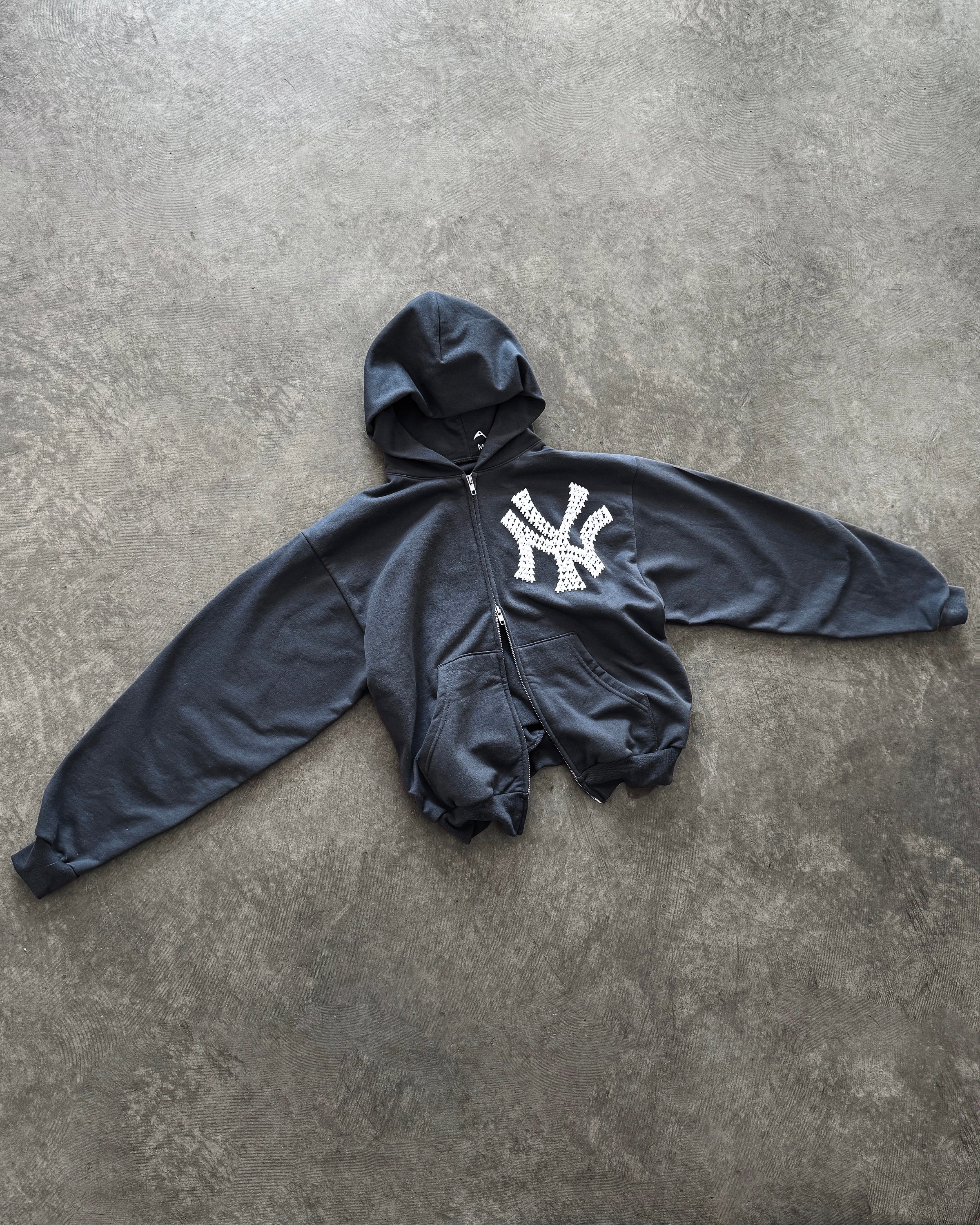"NY" ZIP-UP HOODIE