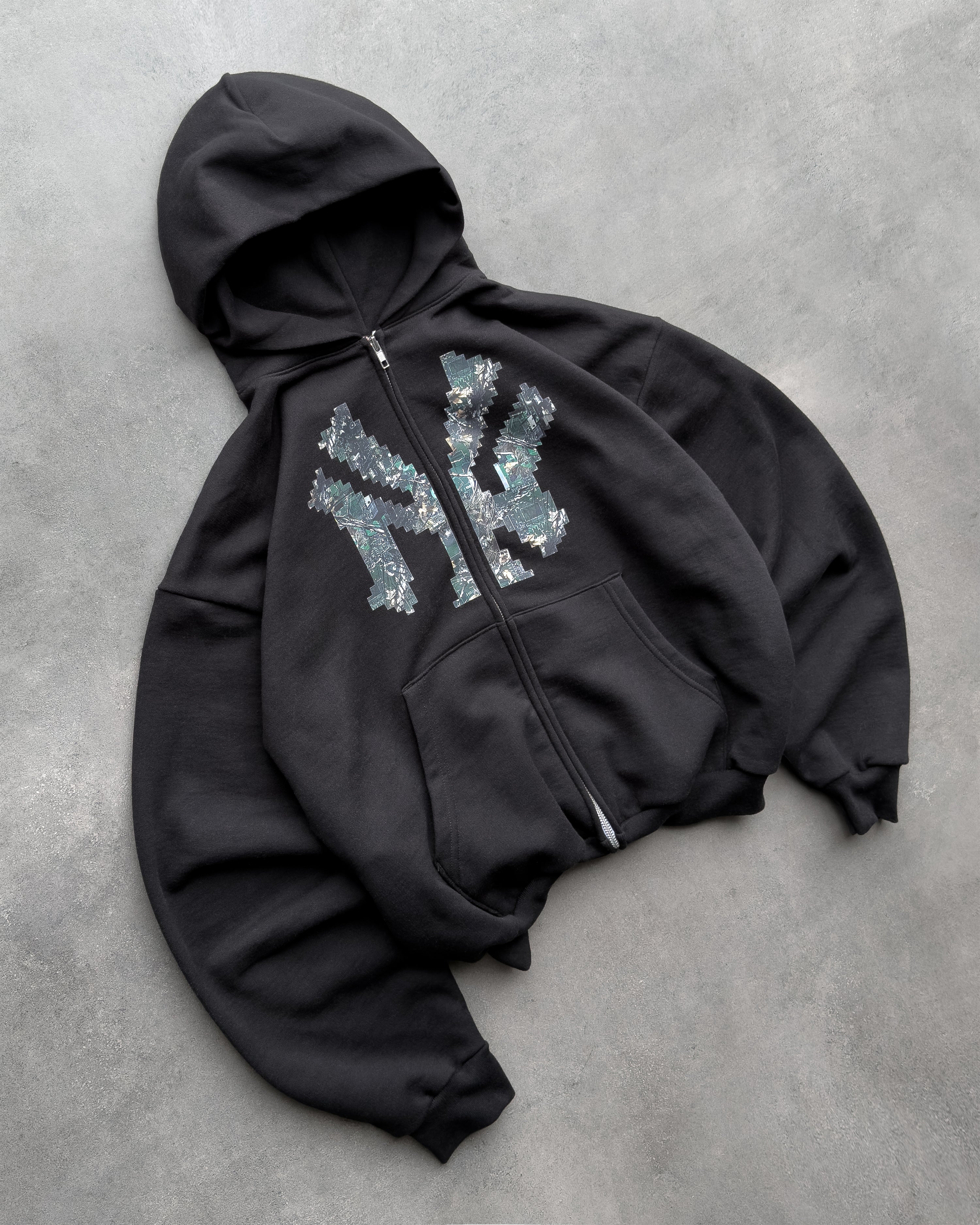 BLACK “NY” TECH CAMO ZIP-UP HOODIE